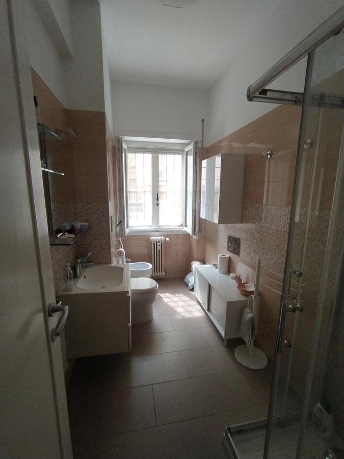 Apartment Comfy In Near Metro Rom